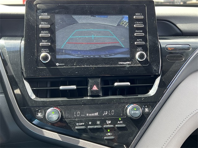Vehicle image 18 of 28