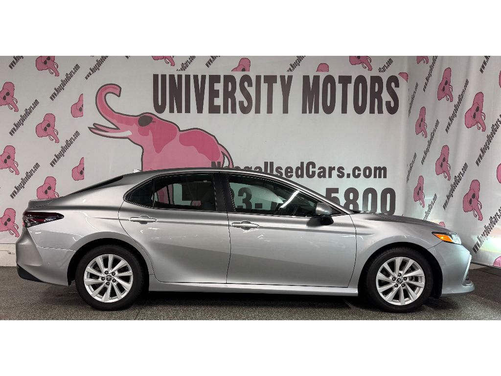 Vehicle image 7 of 29