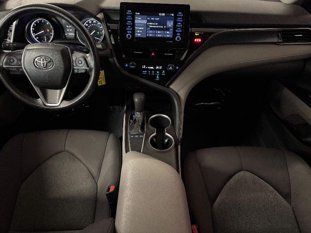 Vehicle image 19 of 29