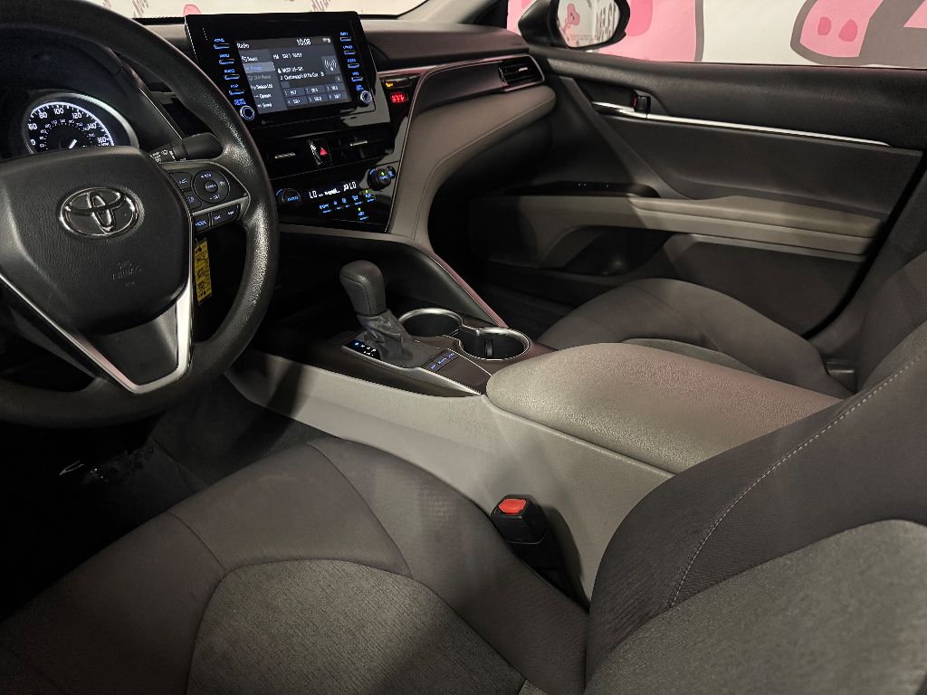 Vehicle image 18 of 29