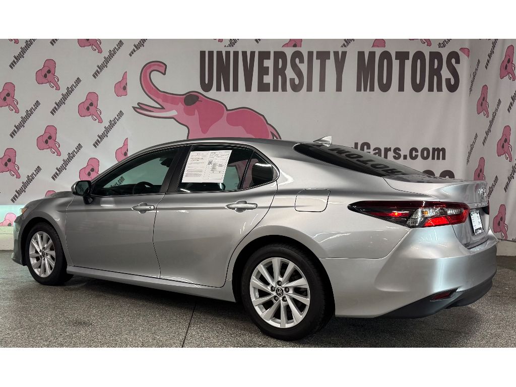 Vehicle image 11 of 29