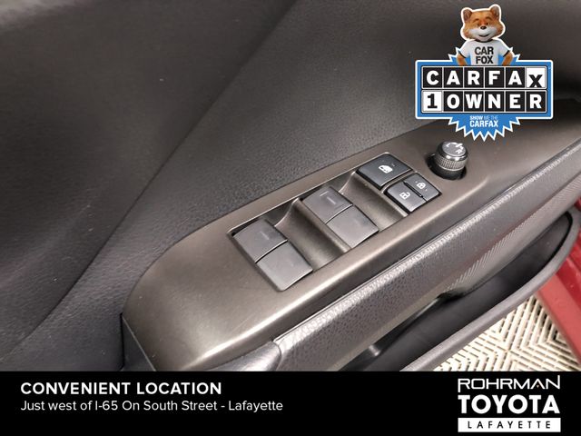 Vehicle image 12 of 29
