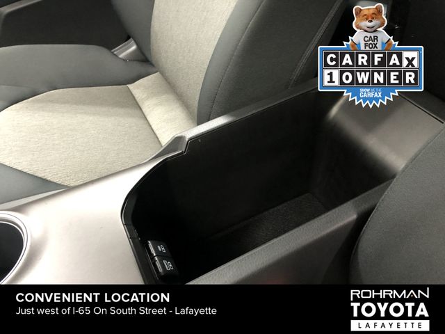 Vehicle image 25 of 29