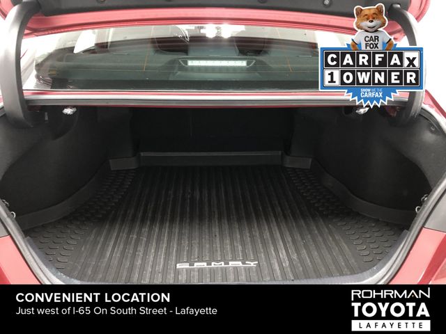 Vehicle image 22 of 29