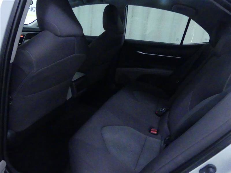 Vehicle image 17 of 29