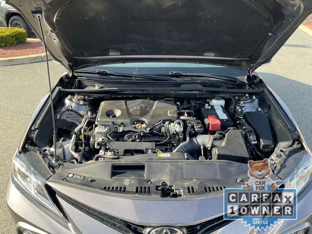 Vehicle image 20 of 21