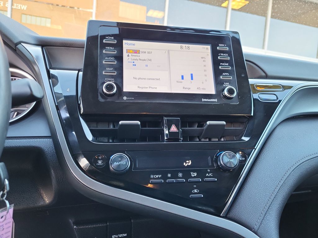 Vehicle image 8 of 30