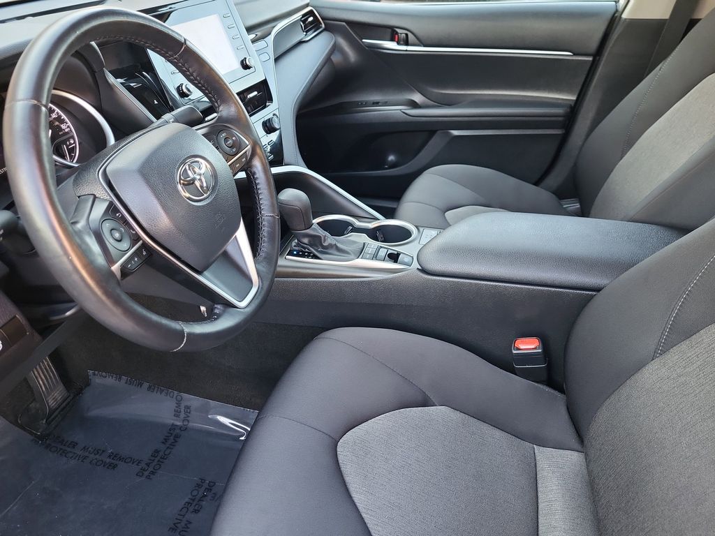 Vehicle image 10 of 30
