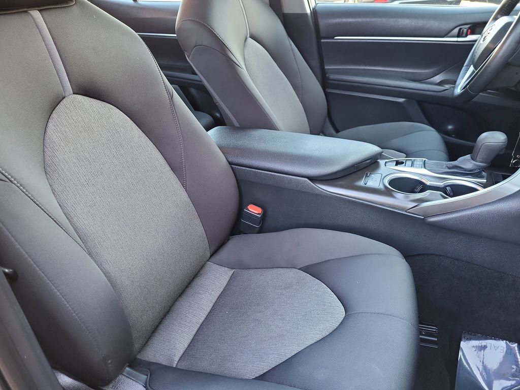 Vehicle image 15 of 30