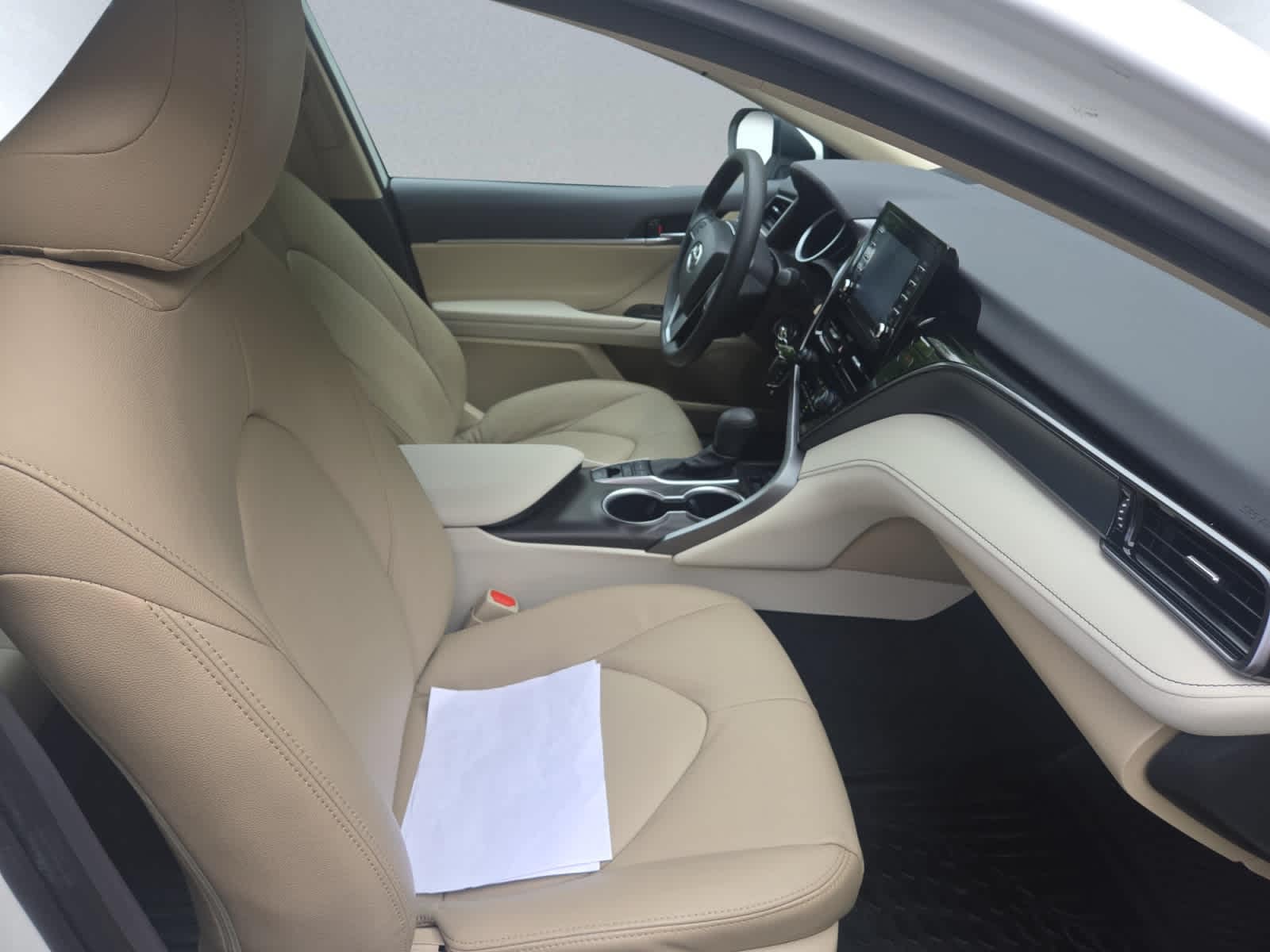 Vehicle image 20 of 25