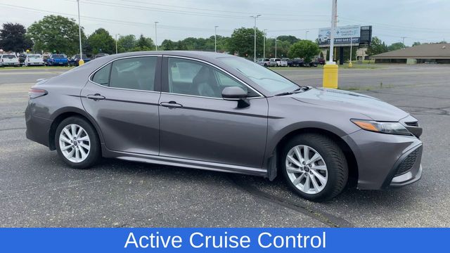 Vehicle image 4 of 32