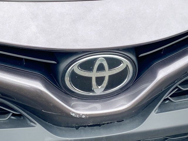 Vehicle image 31 of 32