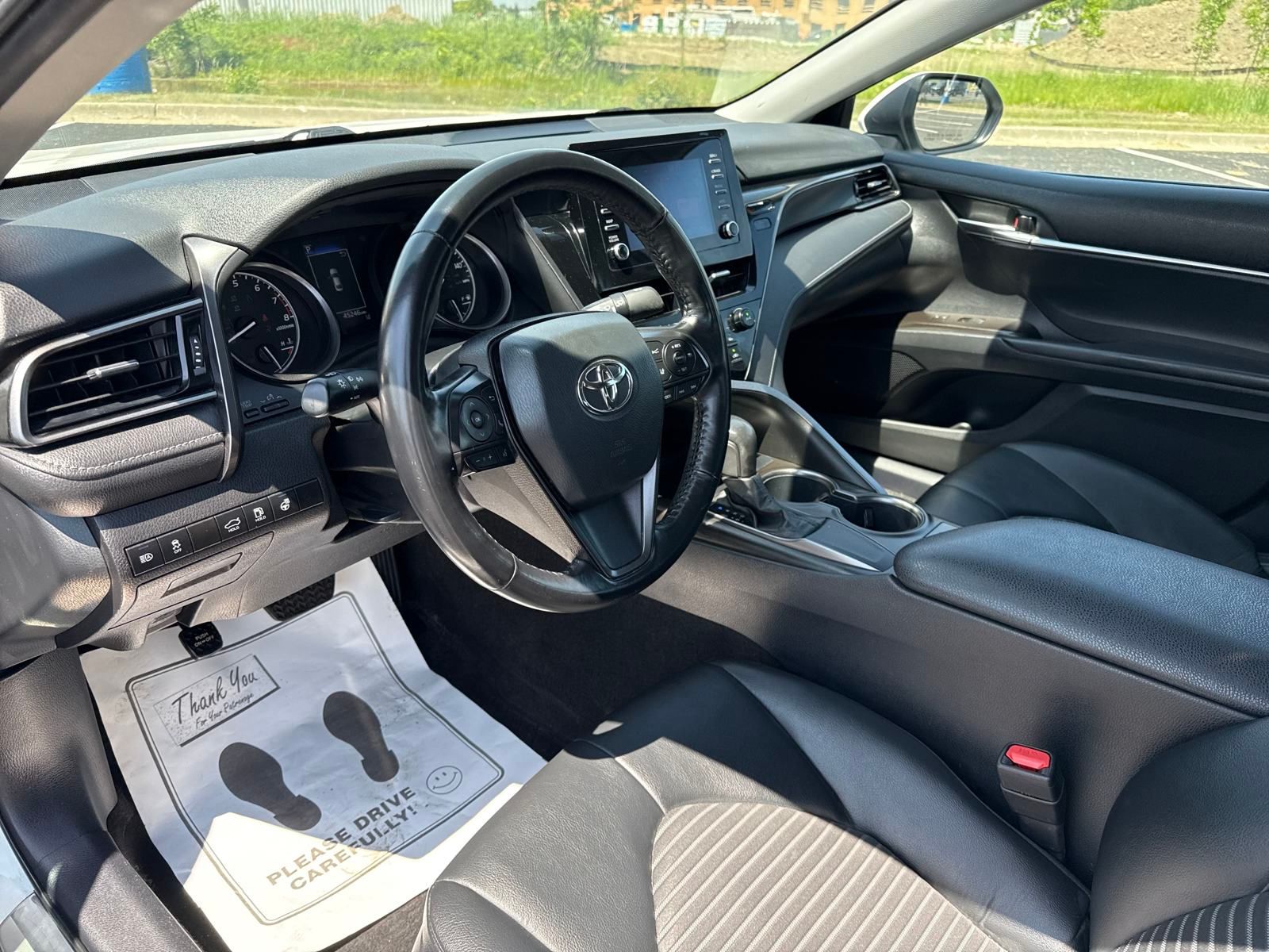 Vehicle image 15 of 39
