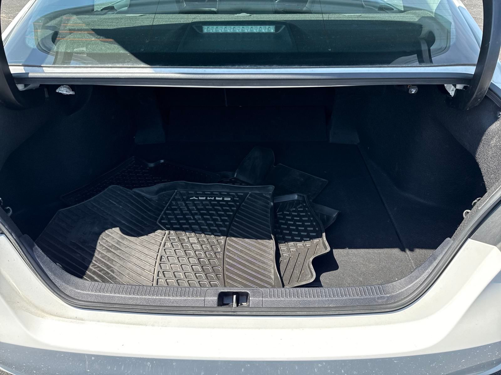Vehicle image 12 of 39