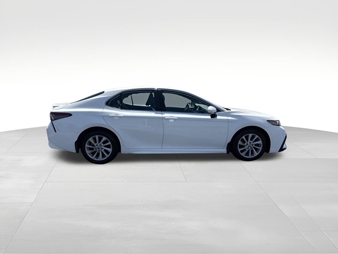 Vehicle image 34 of 39