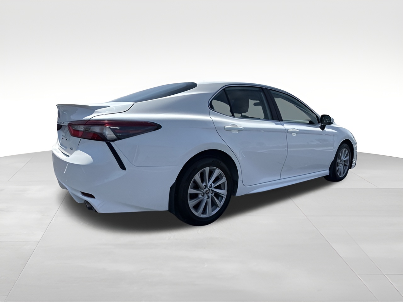 Vehicle image 35 of 39