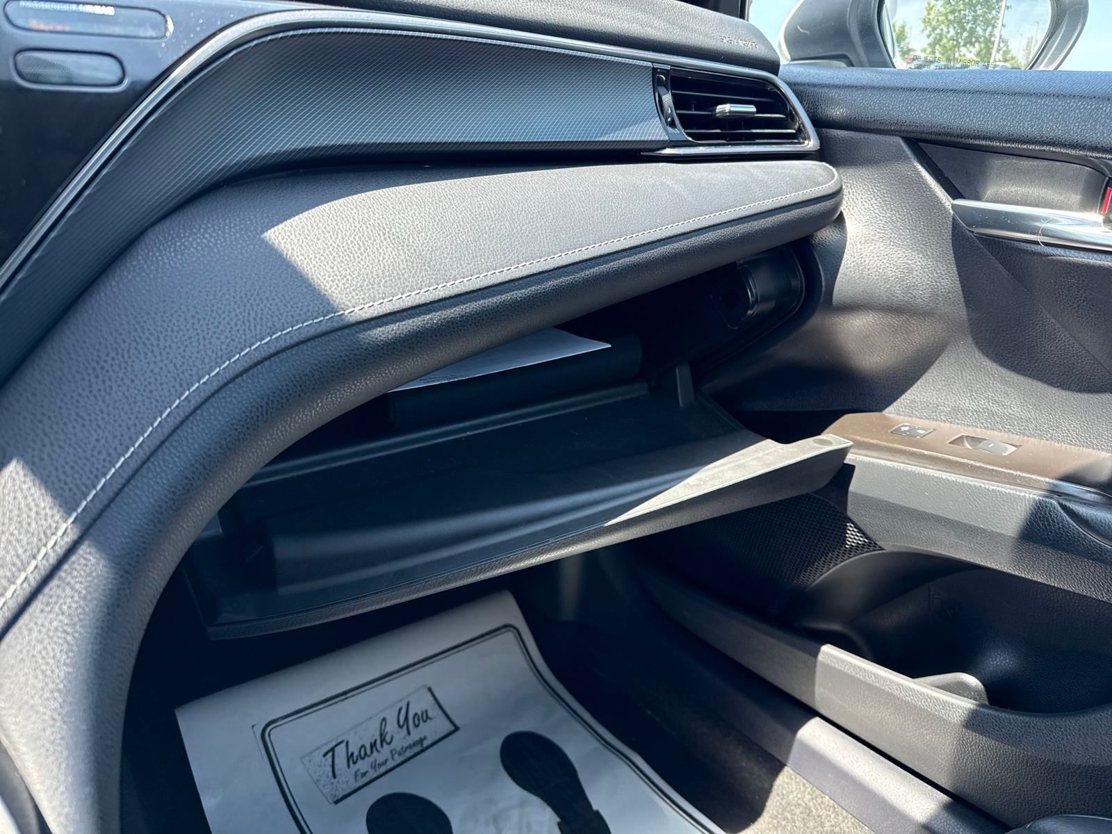 Vehicle image 28 of 39