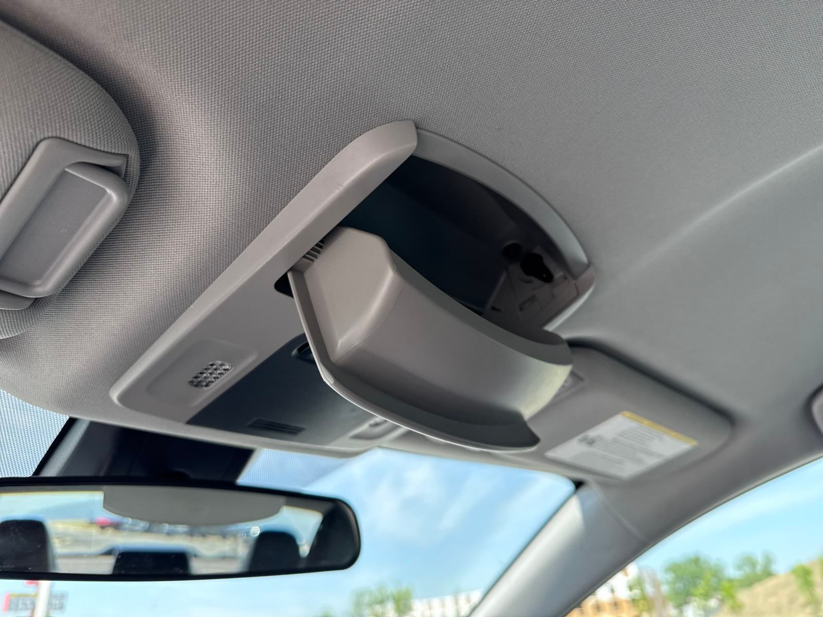 Vehicle image 27 of 39