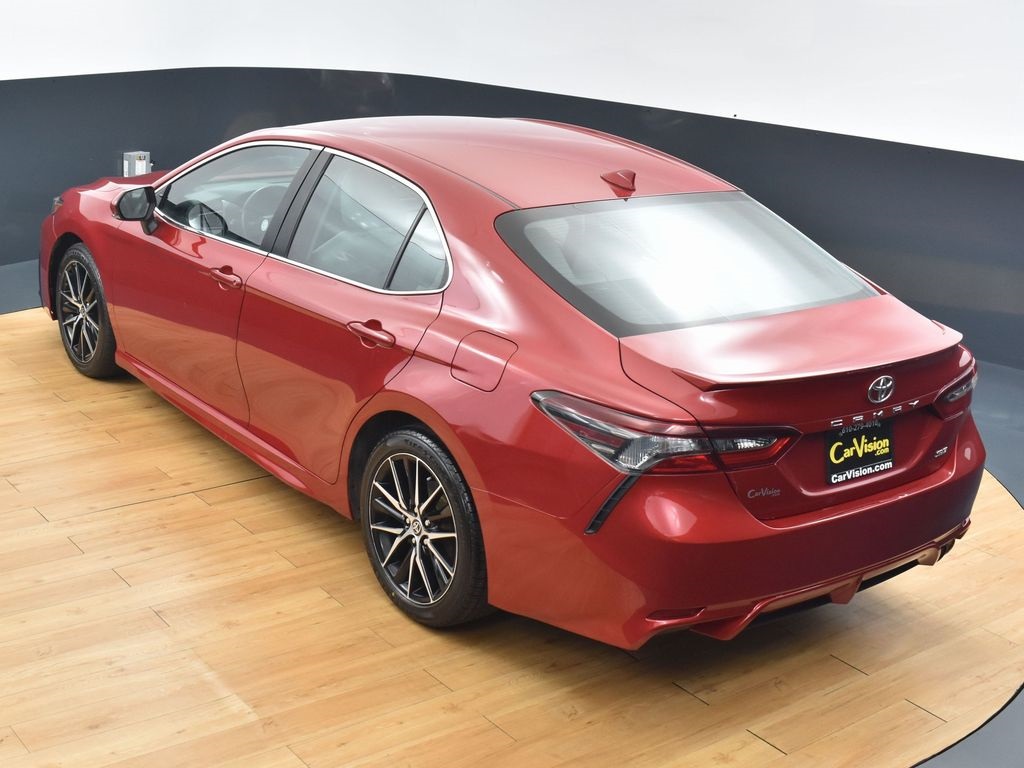 Vehicle image 12 of 45