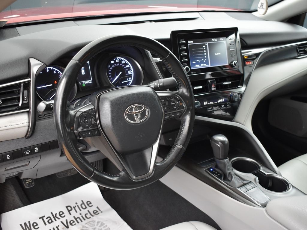 Vehicle image 22 of 45