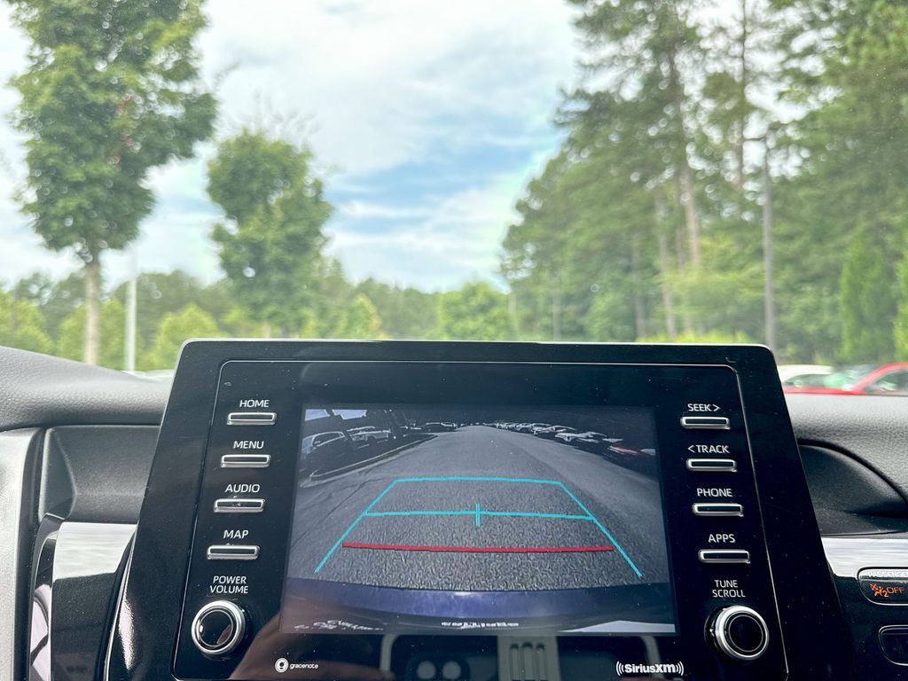 Vehicle image 20 of 26