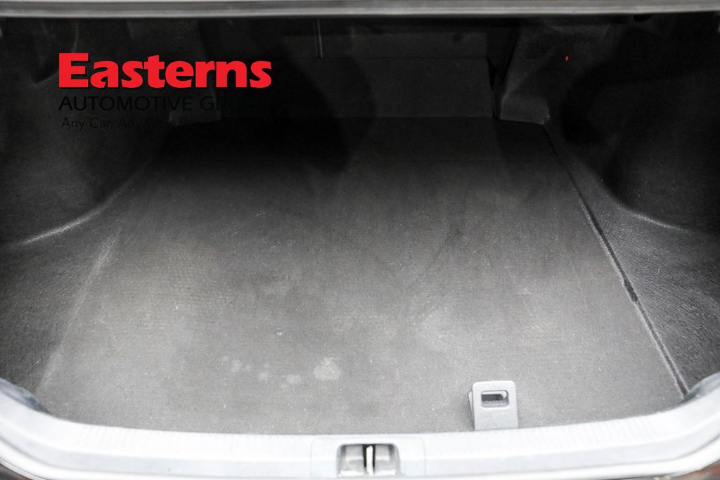 Vehicle image 39 of 61