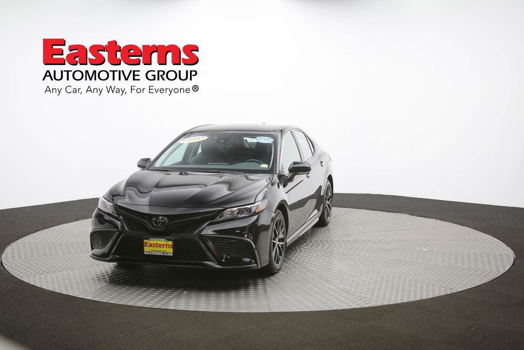 Vehicle image 2 of 61