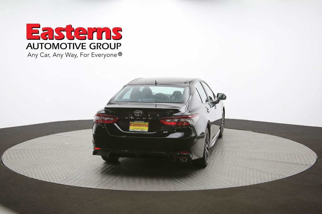 Vehicle image 22 of 61