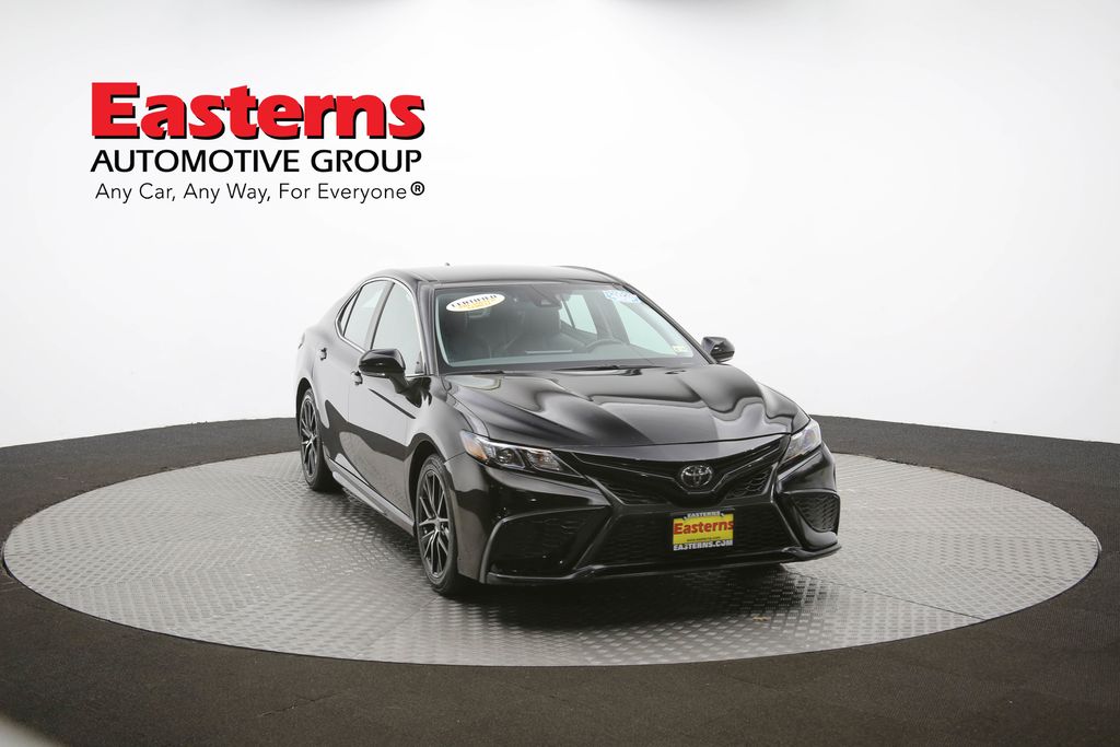 Vehicle image 12 of 61
