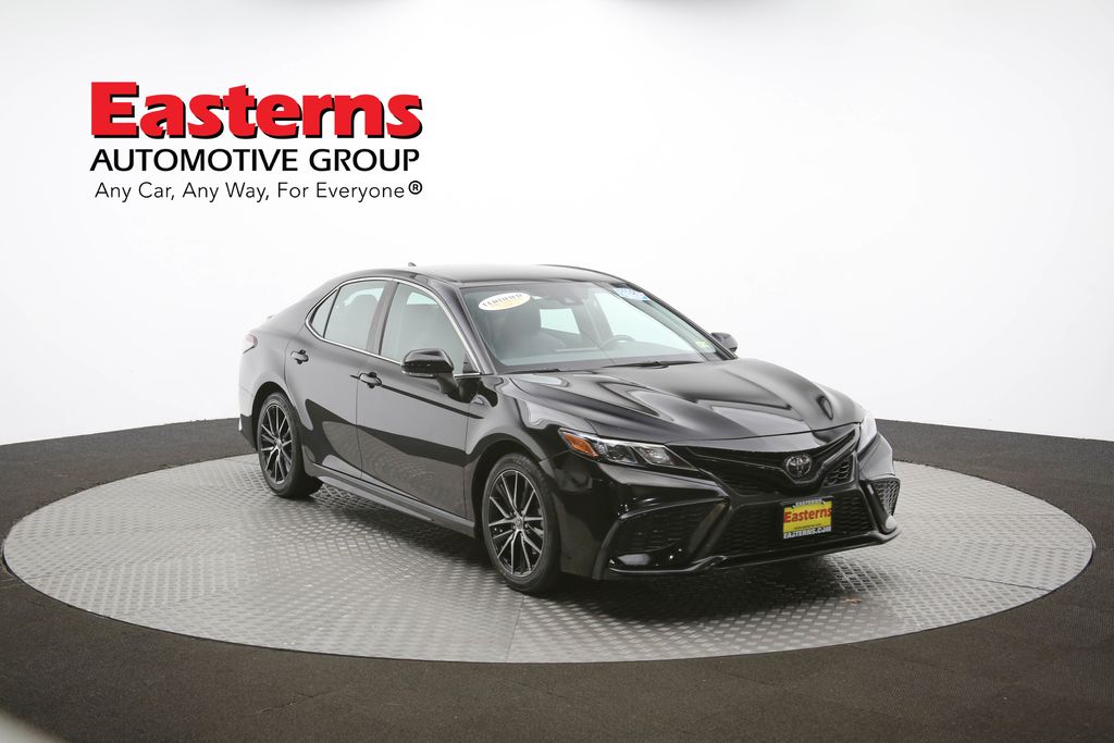 Vehicle image 16 of 61
