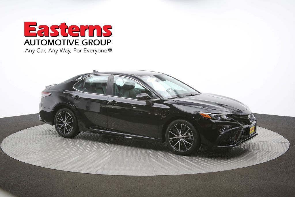 Vehicle image 14 of 61