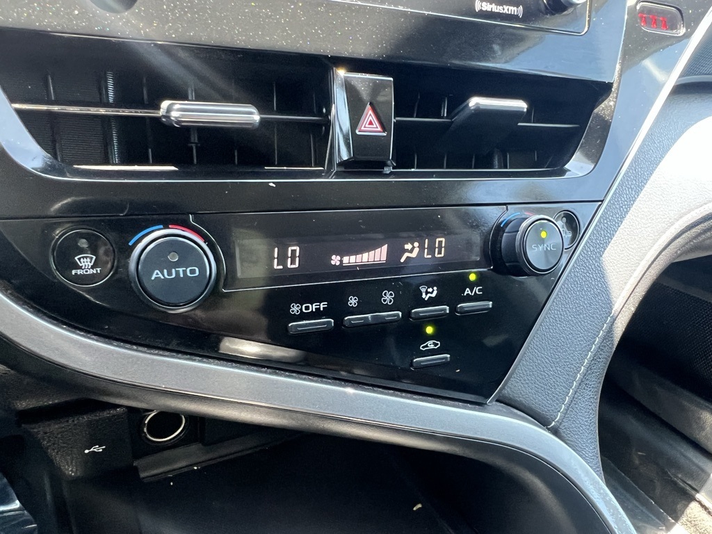 Vehicle image 24 of 26