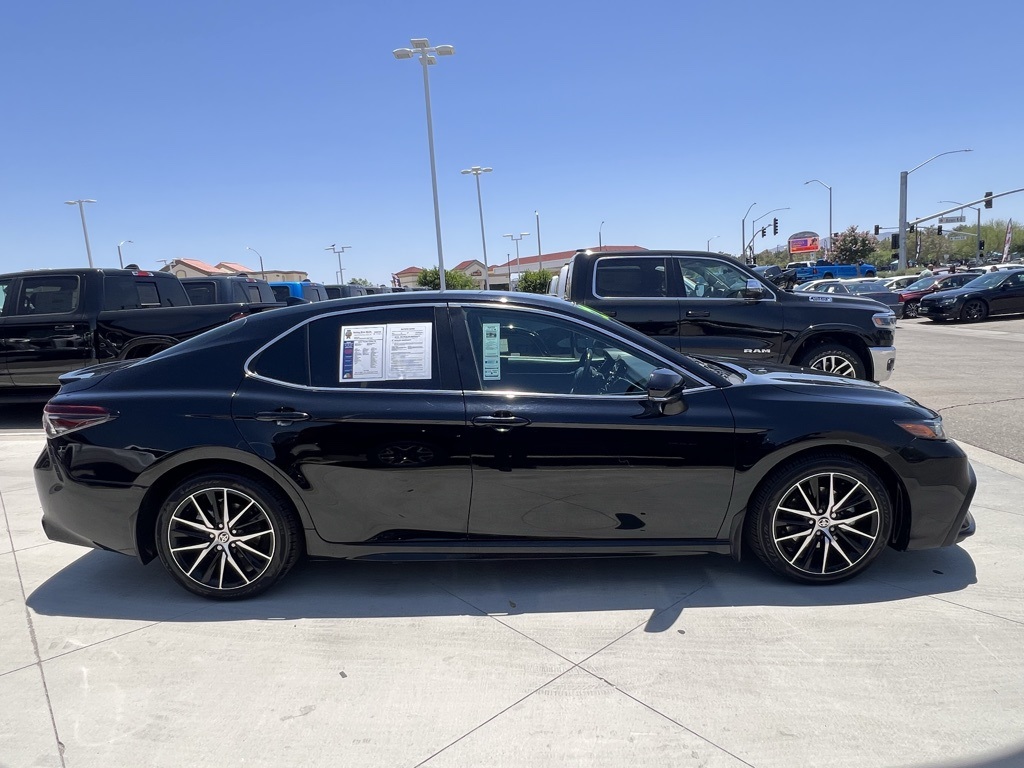 Vehicle image 5 of 26