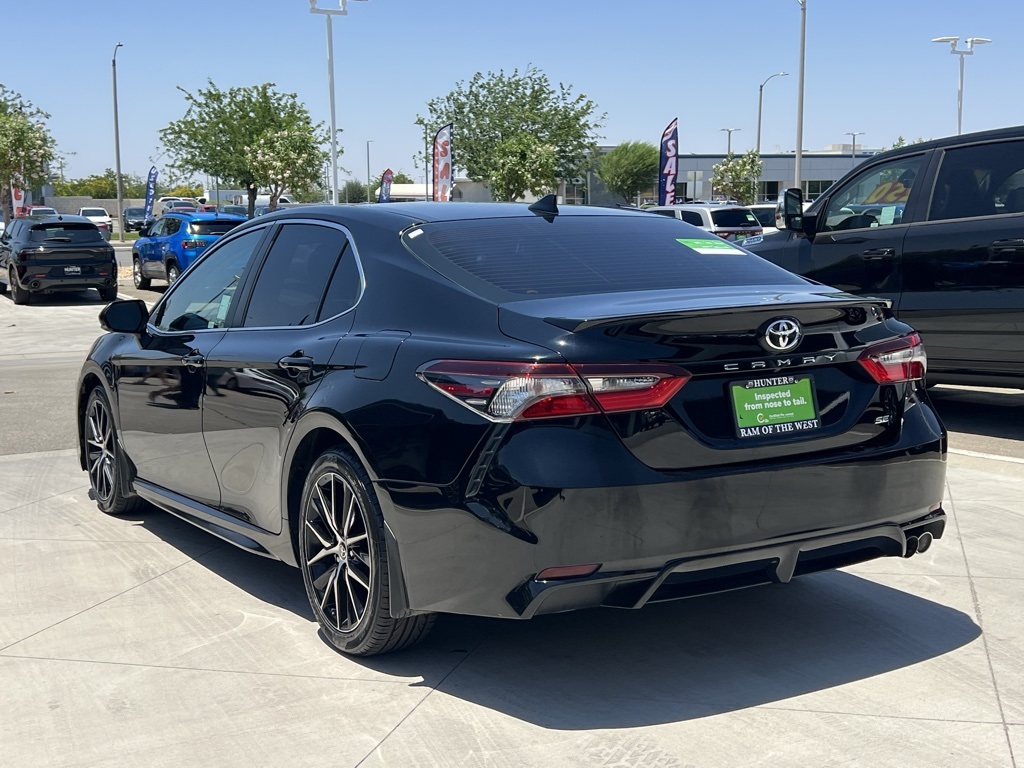 Vehicle image 8 of 26