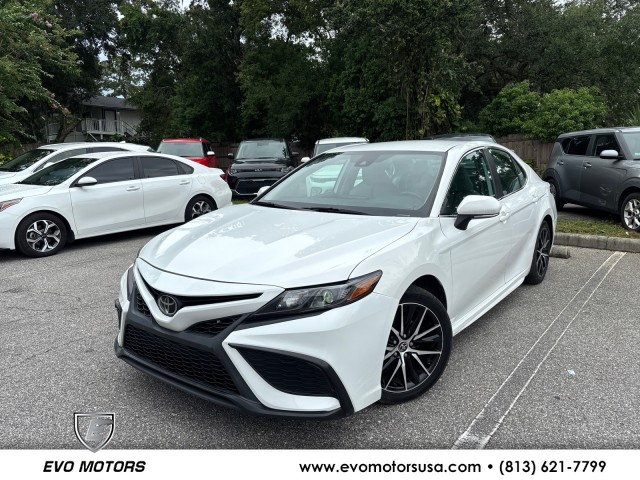 Vehicle image 3 of 19