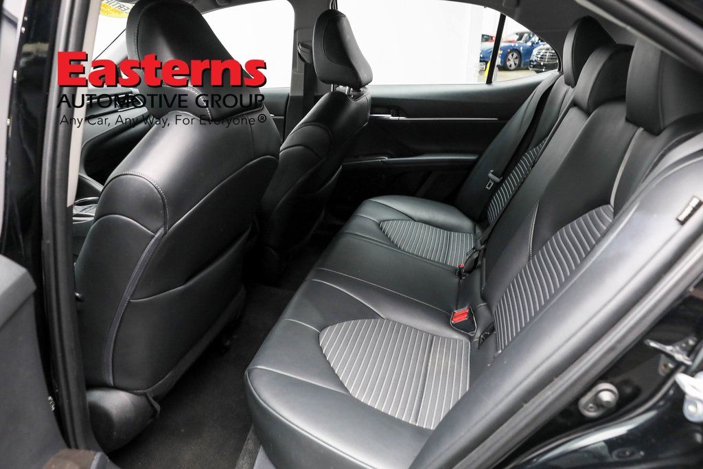 Vehicle image 50 of 61