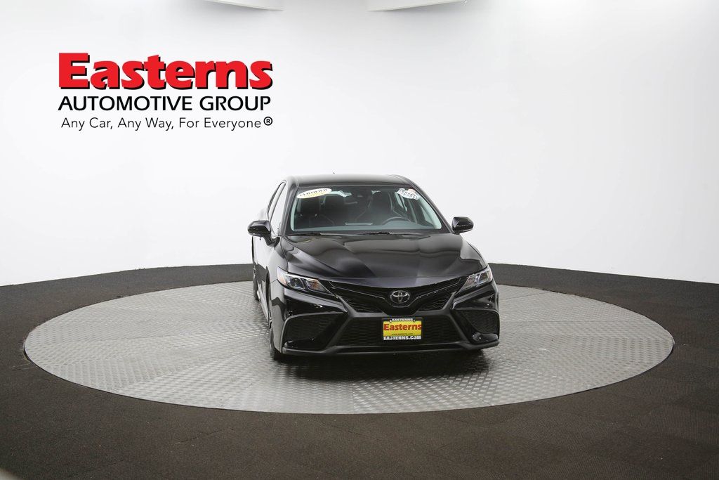 Vehicle image 27 of 61