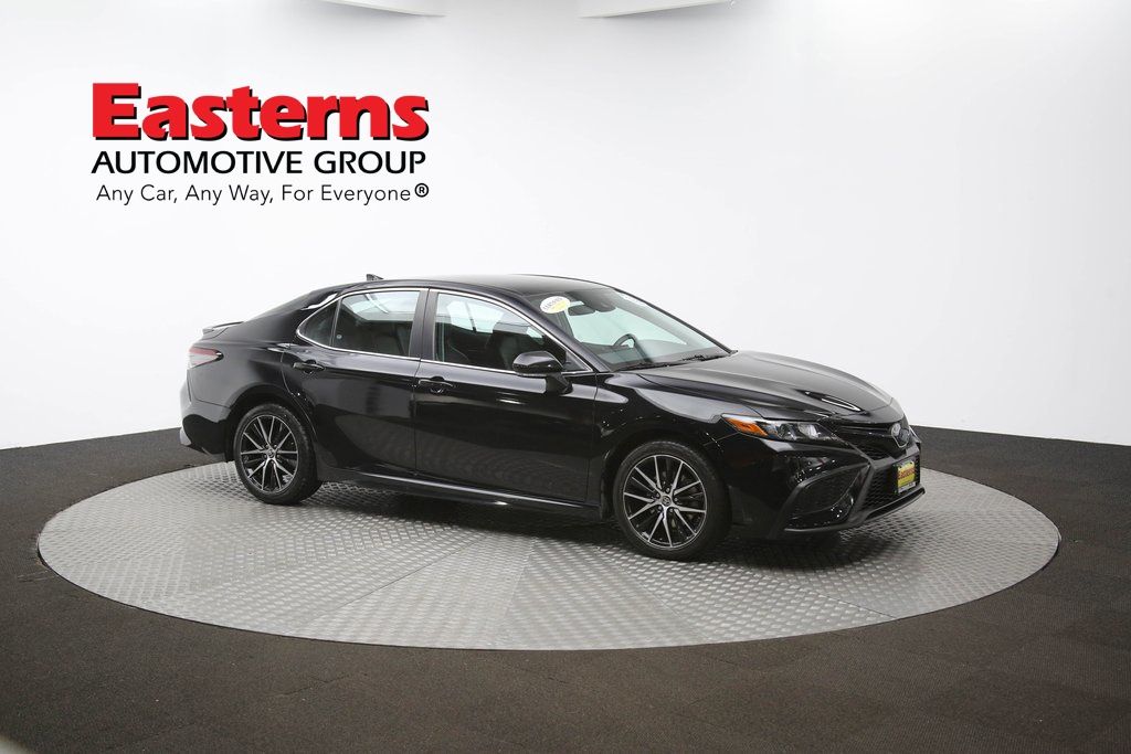 Vehicle image 23 of 61