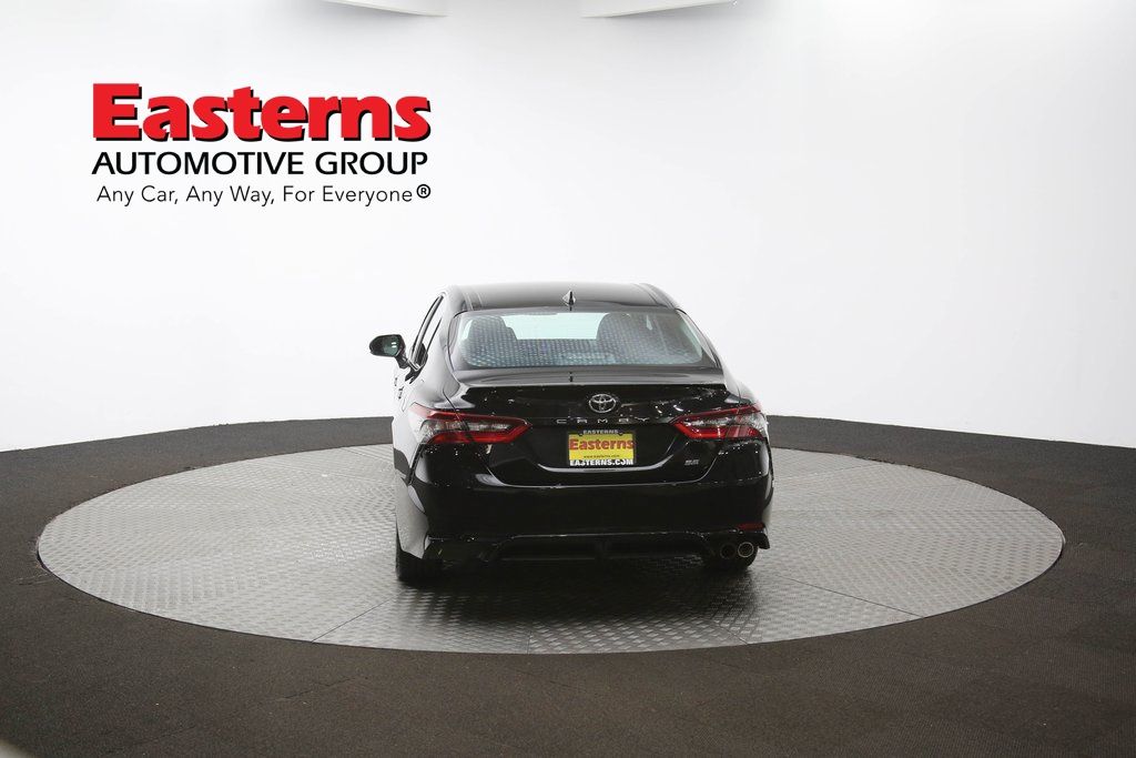 Vehicle image 16 of 61