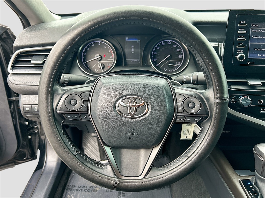 Vehicle image 9 of 33