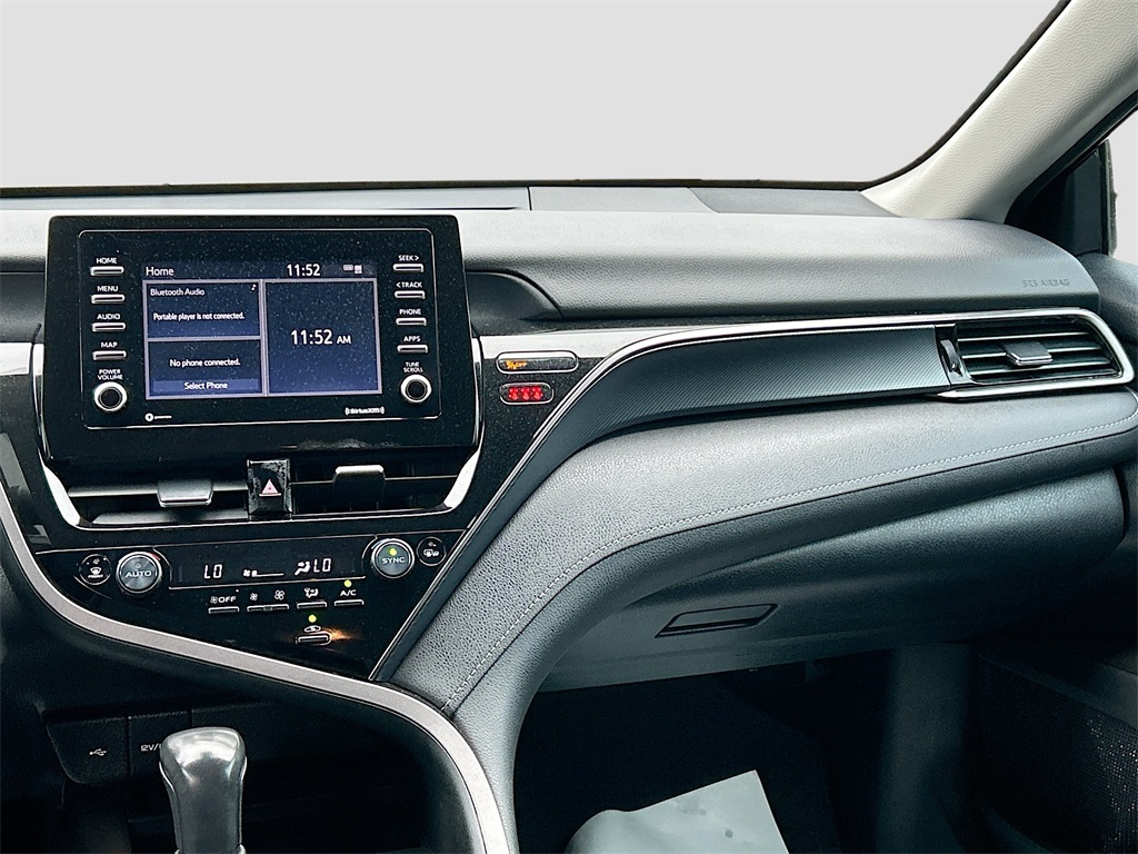 Vehicle image 19 of 33