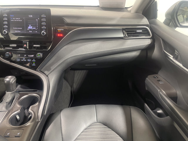 Vehicle image 22 of 30