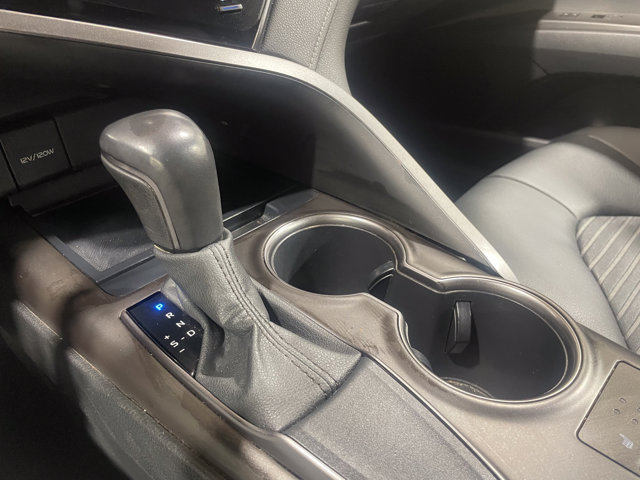 Vehicle image 19 of 30