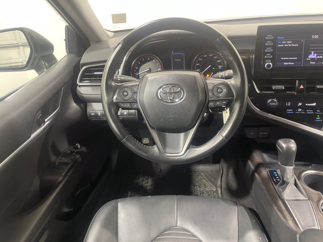 Vehicle image 20 of 30