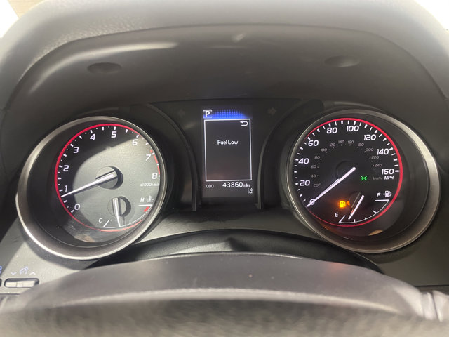 Vehicle image 16 of 30