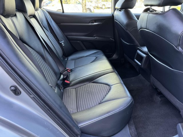 Vehicle image 19 of 27