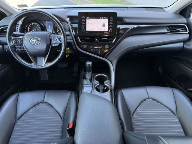 Vehicle image 11 of 27