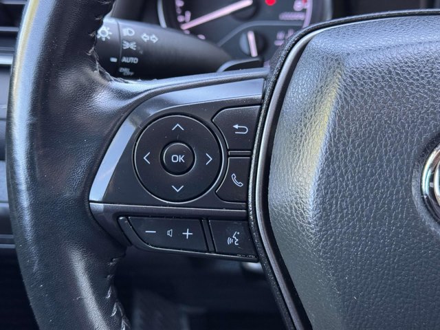 Vehicle image 14 of 27