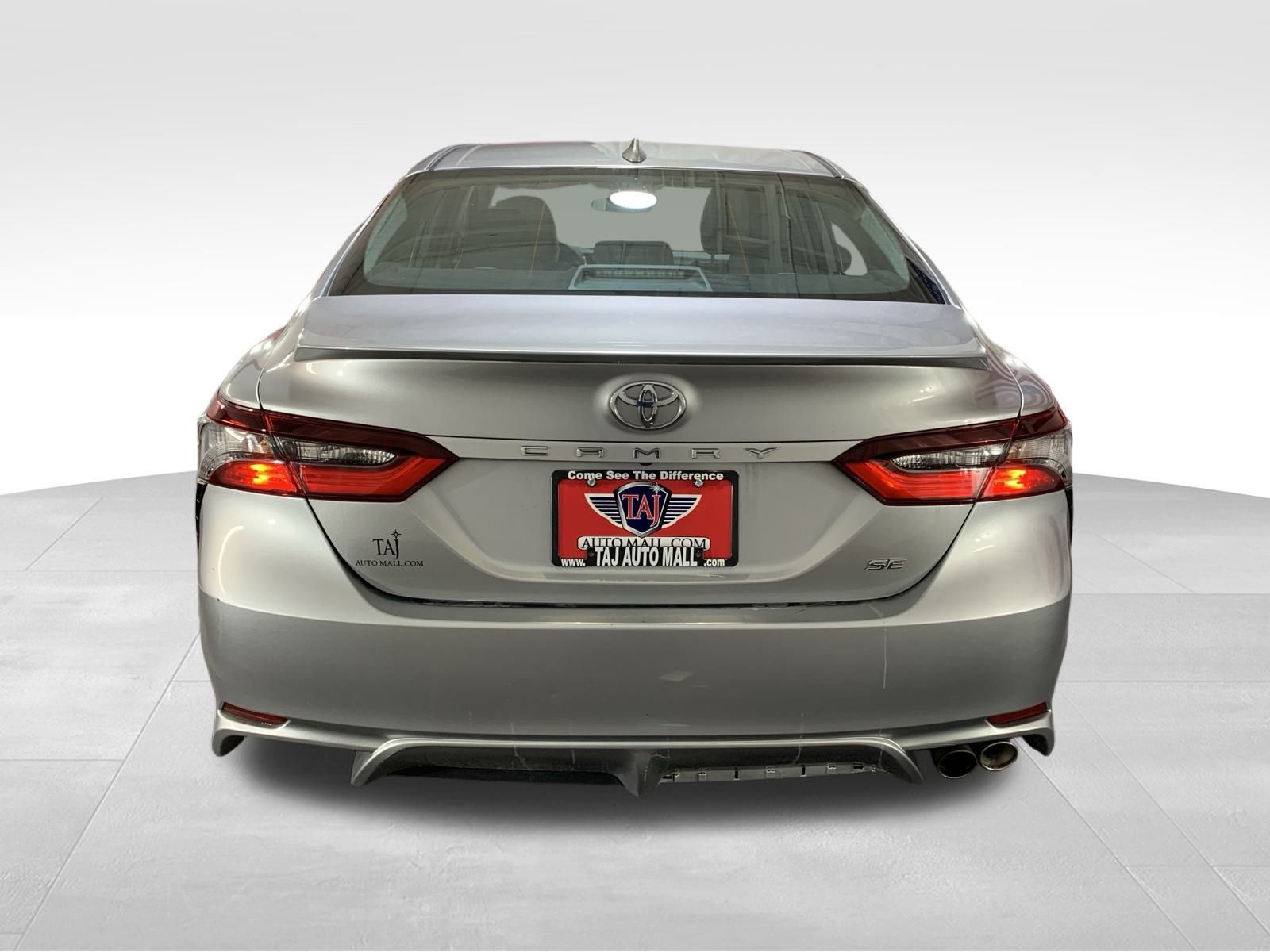 Vehicle image 5 of 26