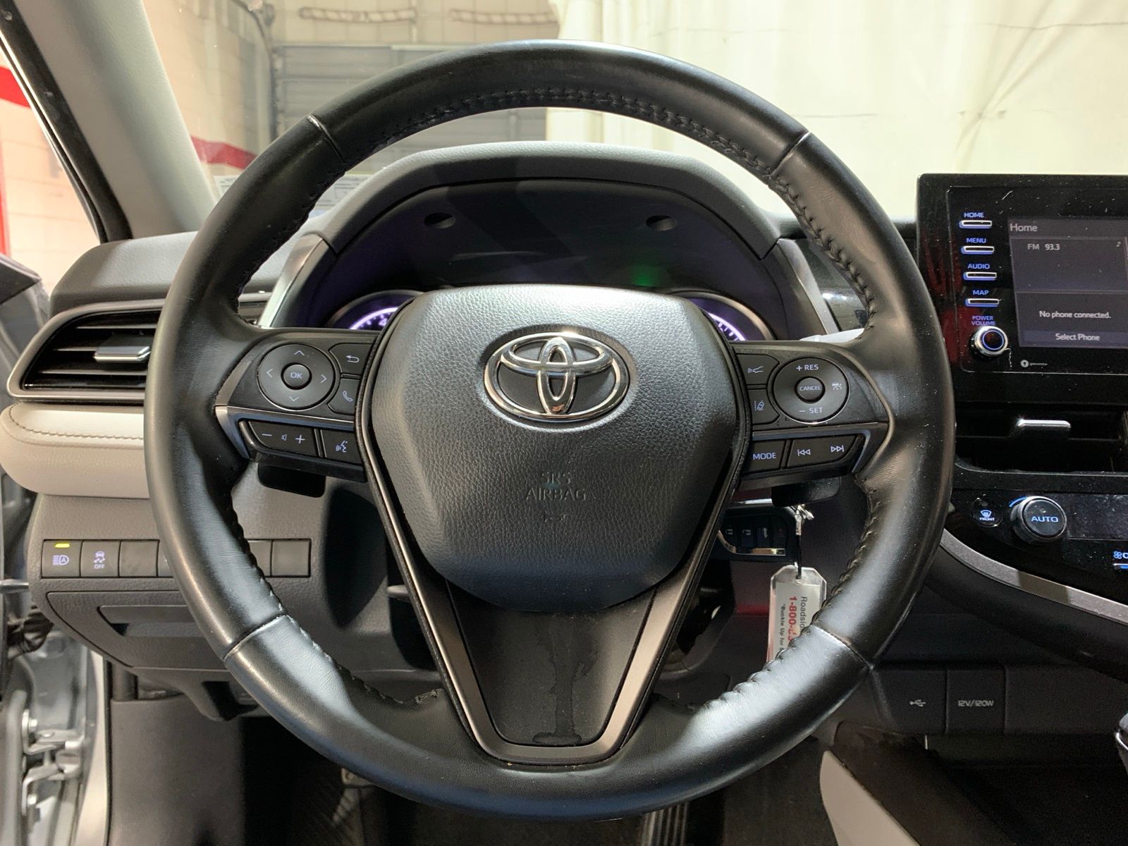 Vehicle image 20 of 26